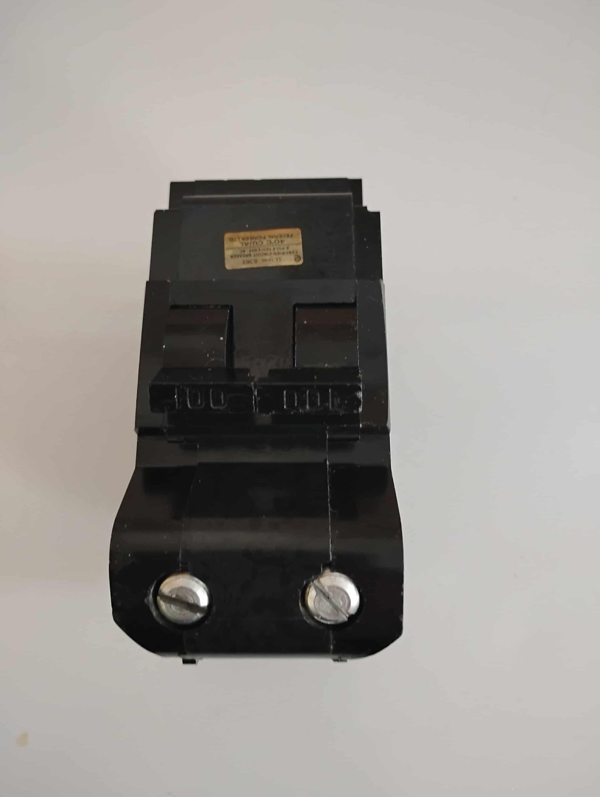 Breaker 100 AMP federal pioneer STAB LOK clip on en bonne etat
