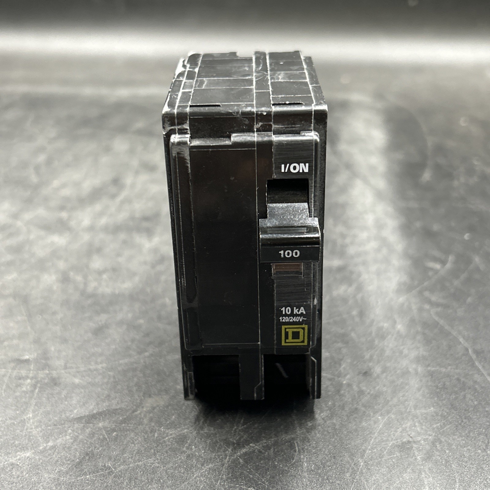 SQUARE D QO2100 2 POLE 100 AMP 120/240V BREAKER